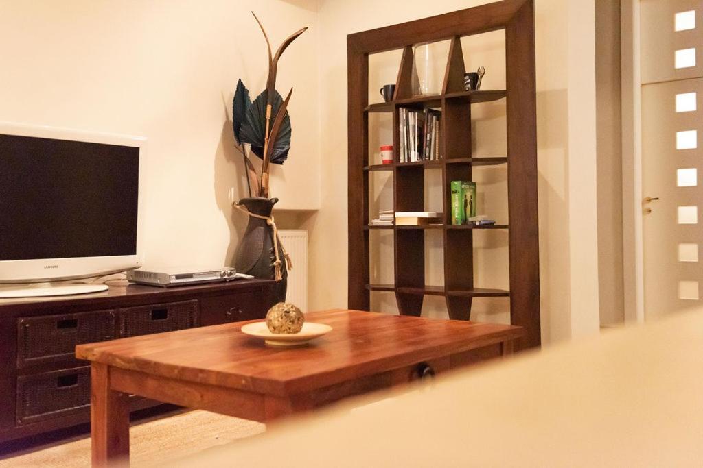 Velky Apartman Братислава Экстерьер фото